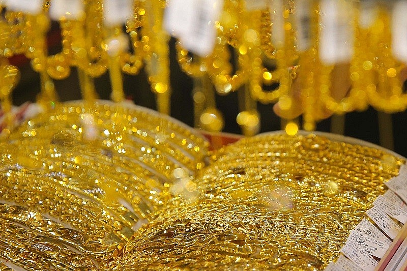 Giá vàng SJC tiến sát mốc 69 triệu đồng/lượng