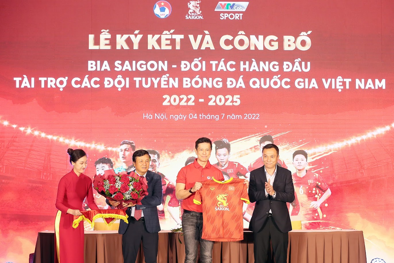 Bia Saigon trở thành đối tác hàng đầu - tài trợ cho Đội tuyển bóng đá Quốc gia Việt Nam trong 3 năm