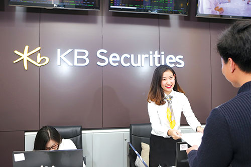 KBSV: VN-Index nửa cuối năm chỉ đạt 1.418 điểm từ mức 1.760