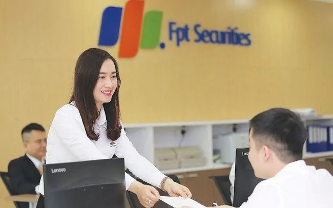 Lịch sự kiện chứng khoán đáng chú ý ngày 15/7