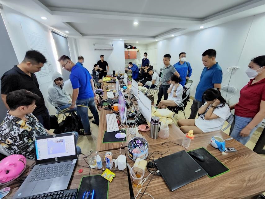 Đường dây cho vay qua app xuyên quốc gia với lãi suất hơn 2.000% hoạt động thế nào?