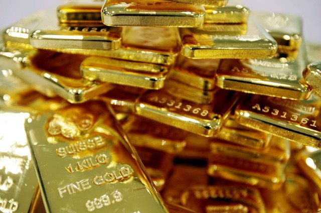 Giá vàng liên tục trồi sụt khó lường, nhà đầu tư cần thận trọng