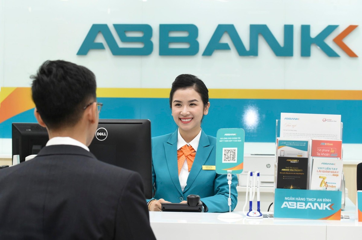 Cổ phiếu được khuyến nghị ngày 26/7: ABB, KDC, TCB