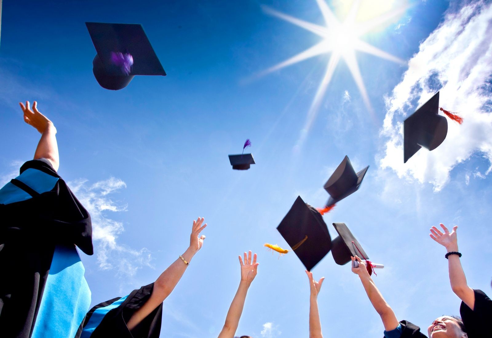 Trường Đại học Kinh doanh và Công nghệ Hà Nội tuyển sinh đại học hình thức vừa làm vừa học