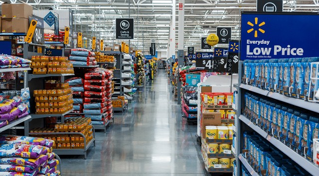 Ngành bán lẻ tại Mỹ: Sale “sập sàn” nhằm giải quyết lượng hàng tồn kho “chất đống”