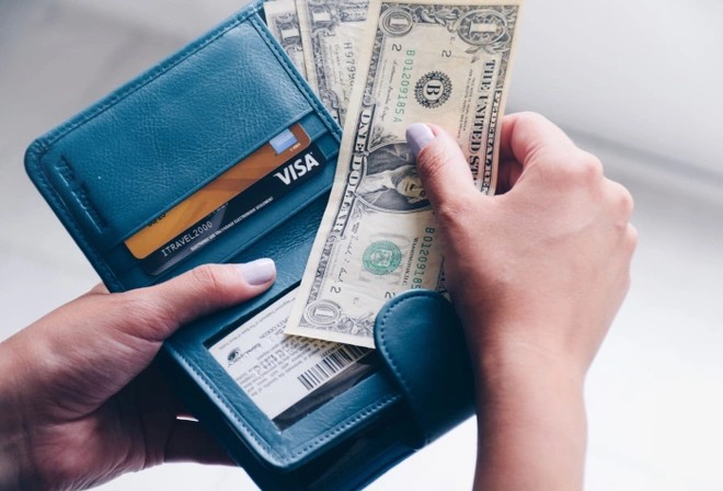 Người Mỹ gánh thêm khoản nợ 40 tỷ USD vào tháng 6