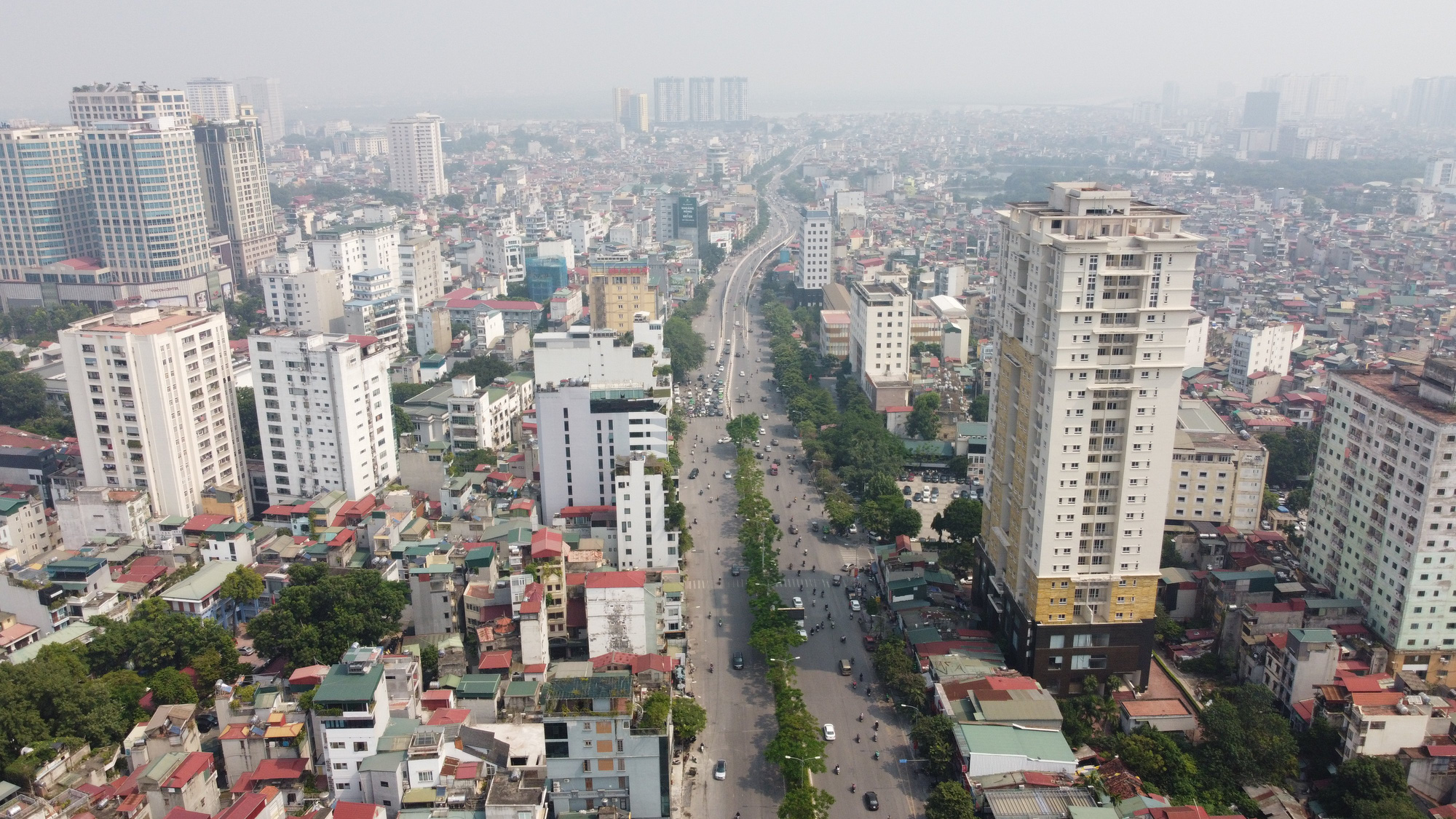 4 áp lực đè nén thị trường bất động sản những tháng cuối năm