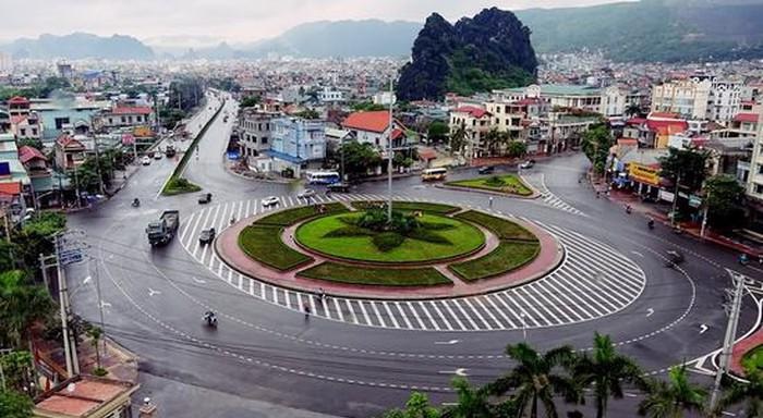 Khai trừ Đảng 3 cán bộ ở Quảng Ninh do đánh bạc, vi phạm khi thu hồi đất