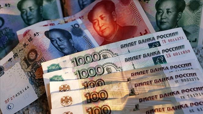 Đồng nội tệ Trung Quốc rơi vào thế khó