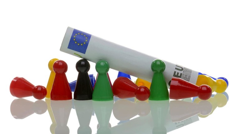 Khu vực đồng Euro khó tránh khỏi suy thoái kinh tế