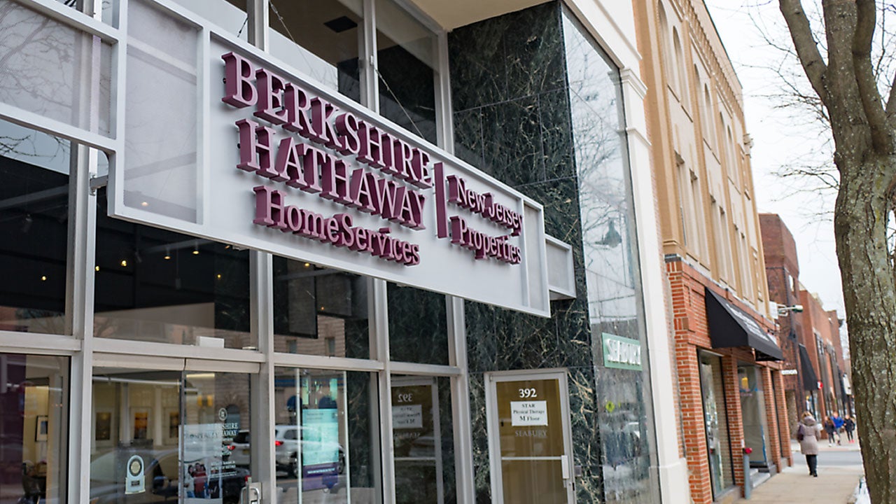 36 tỷ USD của Berkshire Hathaway “bay màu” 