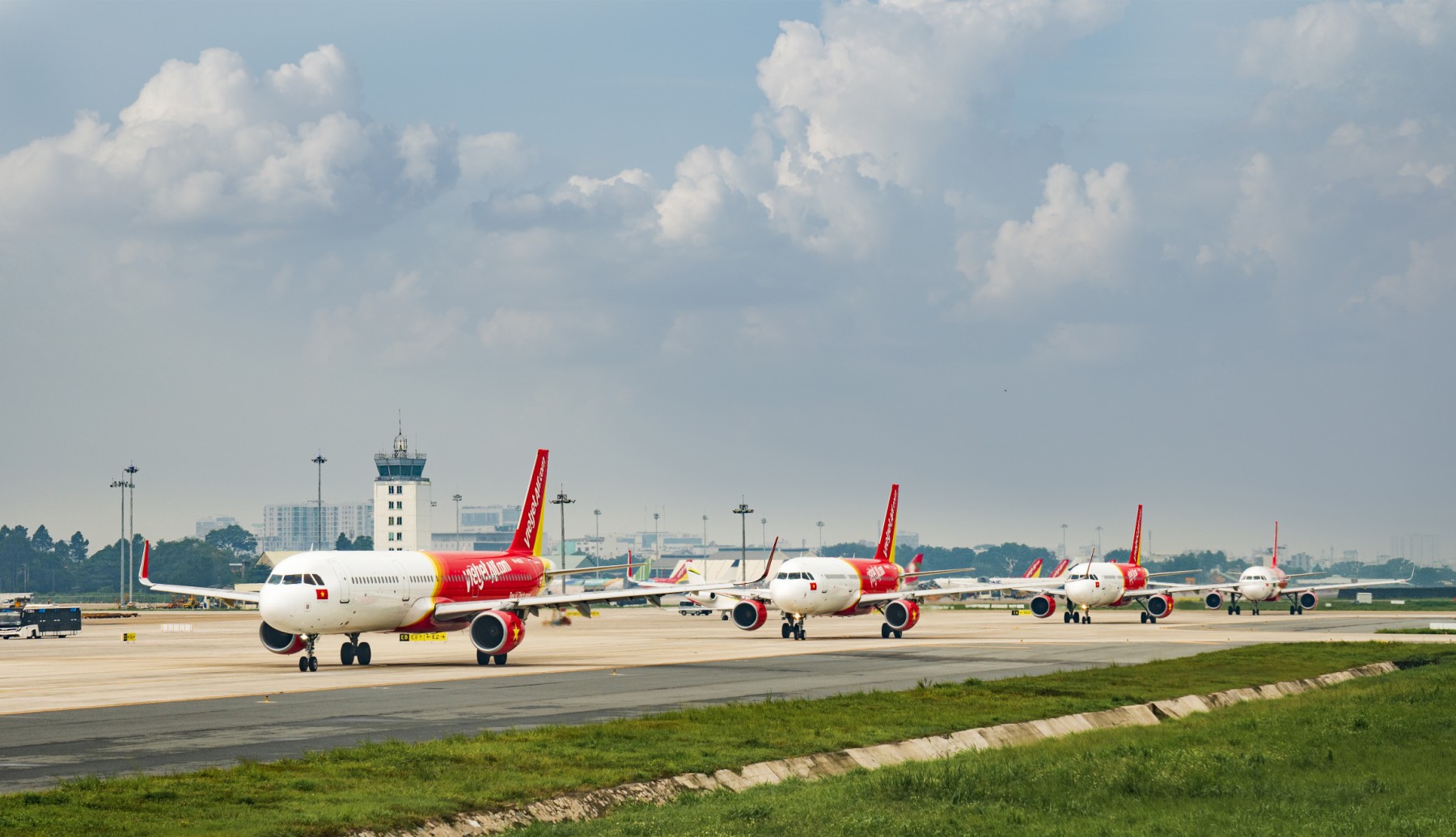 Đón mùa lễ hội cuối năm, đặt vé vi vu khắp chốn cùng Vietjet với giá chỉ 1.010 đồng
