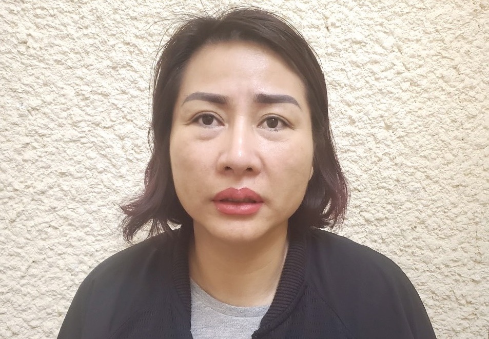 Bắt 'bà trùm' Phương 'nở' chuyên cho vay nặng lãi kiêm tổ chức đánh bạc