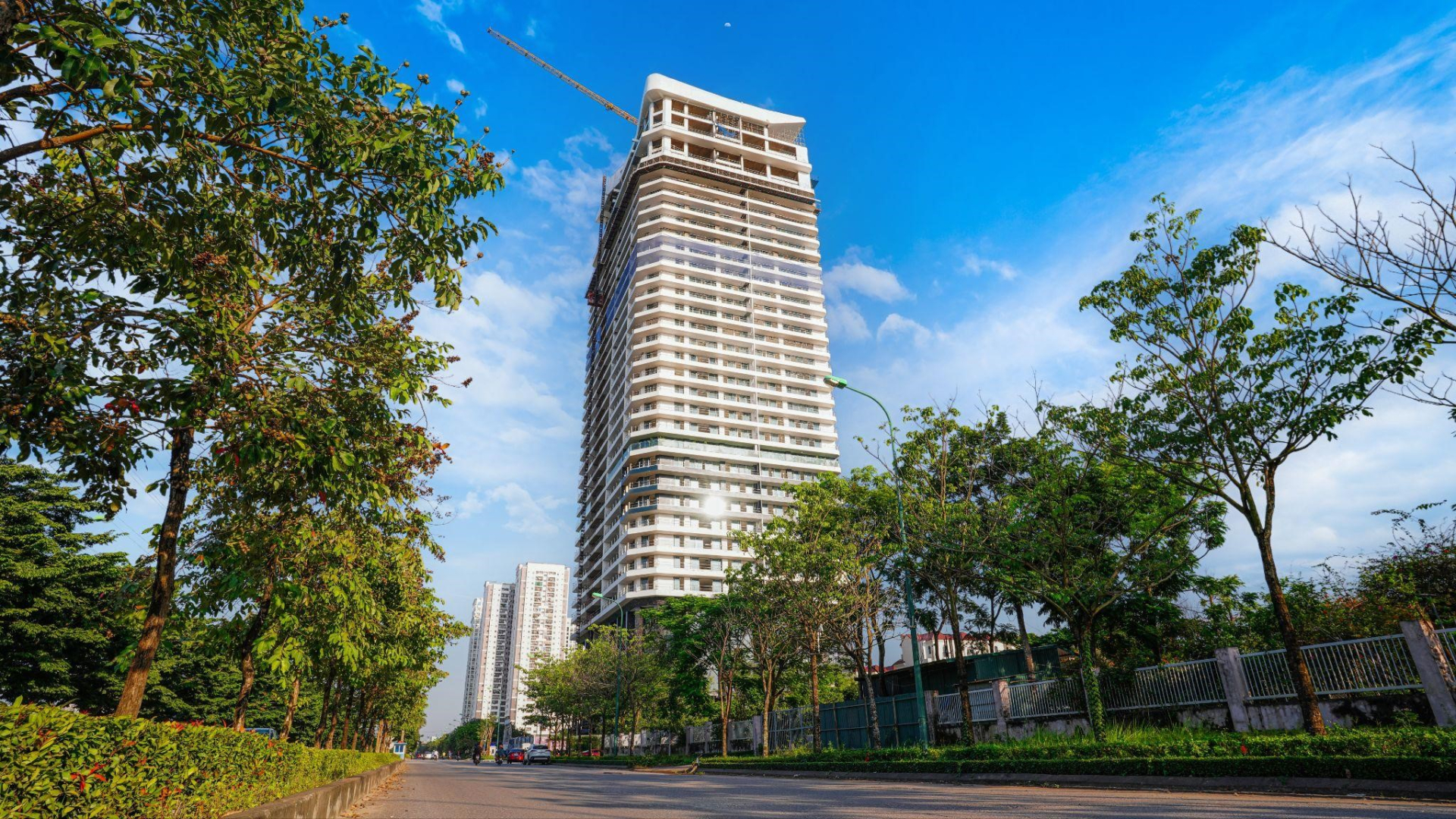 Sunshine Group có đến 1/2 số dự án vừa được Sở Xây dựng Hà Nội cho phép bán cho người nước ngoài