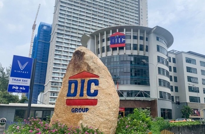 Cha con Chủ tịch DIC Corp bị bán giải chấp cổ phiếu