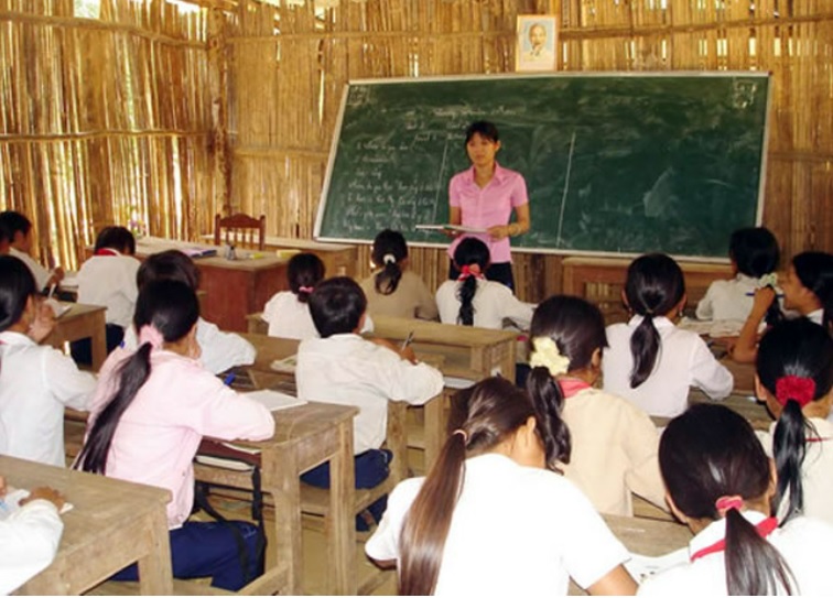 “Phần lớn các thầy cô vẫn chấp nhận lương thấp, gắn bó với nghề”