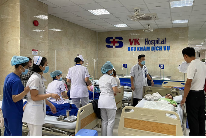 Bộ Y tế cử chuyên gia chống độc vào Nha Trang xử trí vụ hàng trăm học sinh ngộ độc