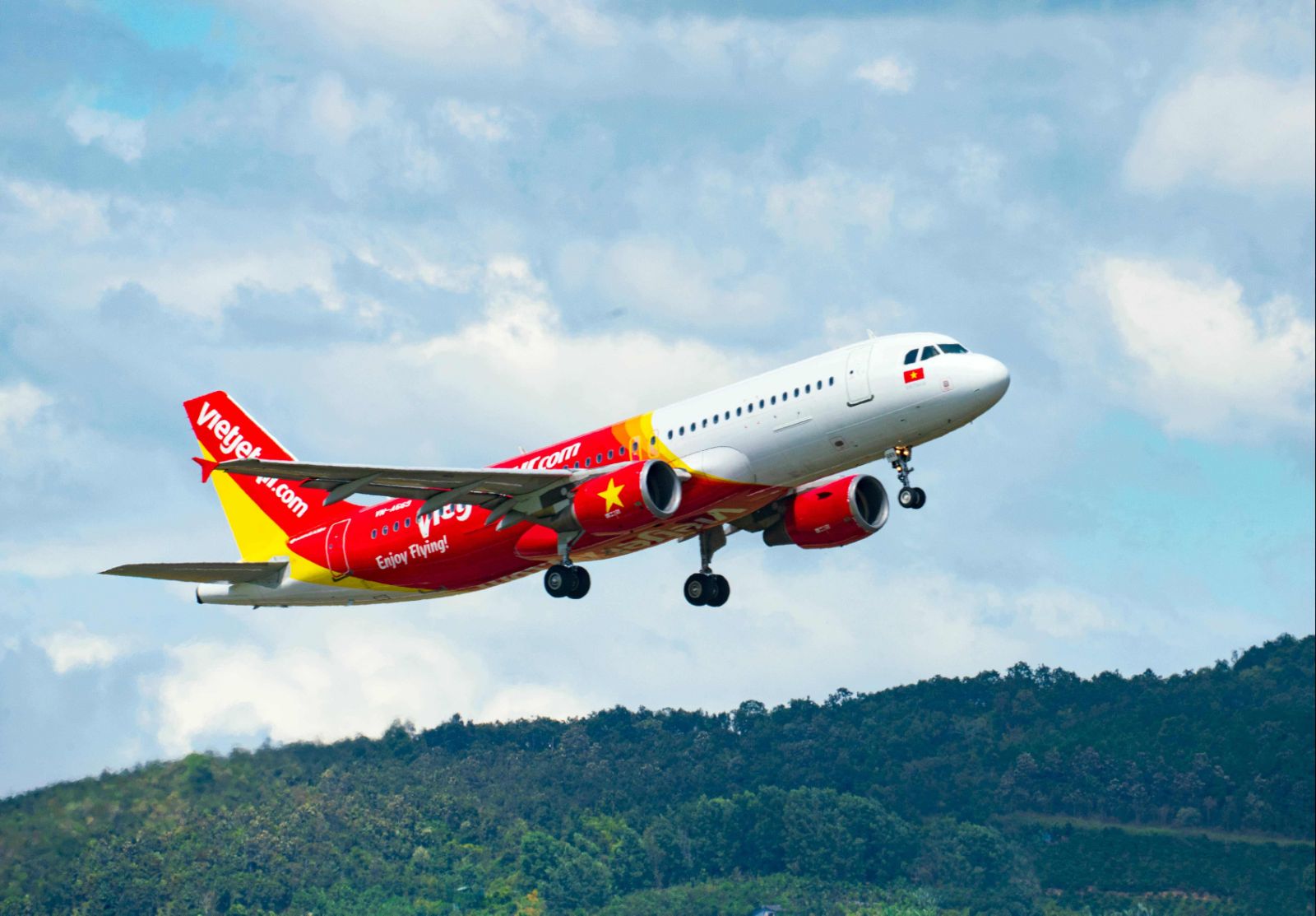 Tận hưởng cơn bão mua sắm lớn nhất năm cùng ưu đãi nhân đôi từ Vietjet