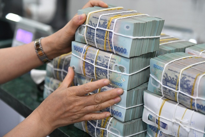 Thu ngân sách nhà nước đạt 1,69 triệu tỷ, vượt gần 20% dự toán