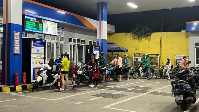 Giá xăng có thể tăng mạnh trong năm 2023