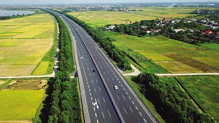 Khởi công 12 dự án thành phần thuộc Dự án đường bộ cao tốc Bắc - Nam phía Đông