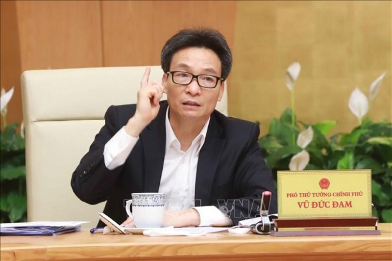 Phó Thủ tướng Vũ Đức Đam chỉ đạo đẩy mạnh kiểm tra an toàn thực phẩm