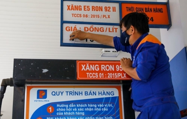 Giá xăng tăng từ 15 giờ ngày 3/1/2023
