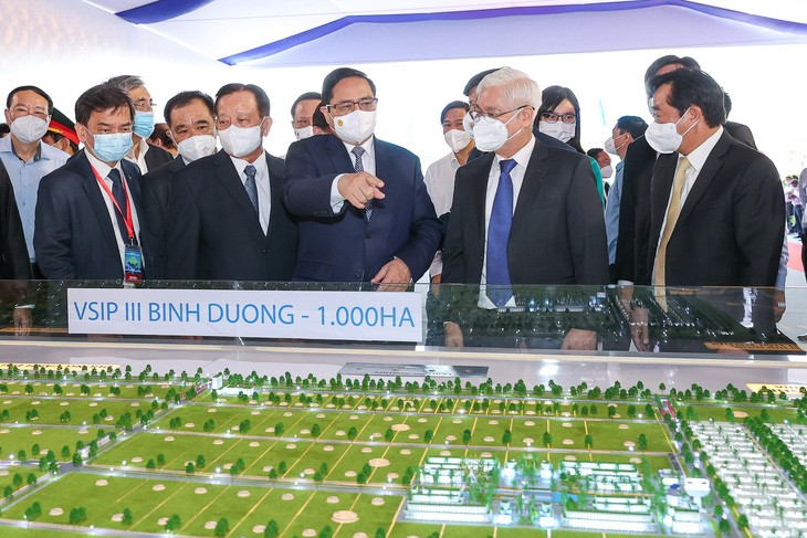 Việt Nam hoan nghênh doanh nghiệp Singapore đầu tư vào công nghệ, chuyển đổi số