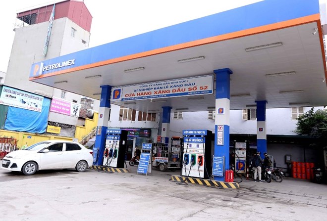 Tập đoàn xăng dầu Petrolimex thu về 425 tỷ đồng mỗi ngày