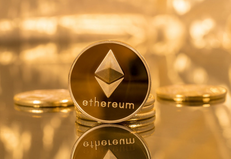 Ethereum - 'vàng số' lớn thứ hai thế giới lập kỷ lục khi vượt mốc 1000 USD