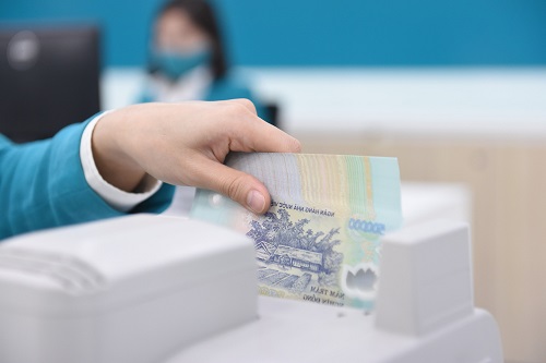 Lãi suất ngân hàng năm 2021 biến động như thế nào?