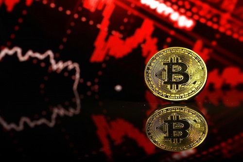 Giá Bitcoin tiếp tục giảm mạnh