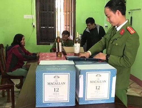 Phát hiện số lượng lớn rượu ngoại không rõ nguồn gốc tại Huế