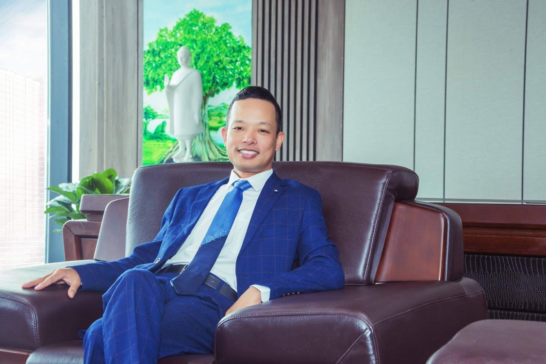 Chủ tịch và Phó Chủ tịch Kienlongbank cùng liên quan đến Sunshine Group?