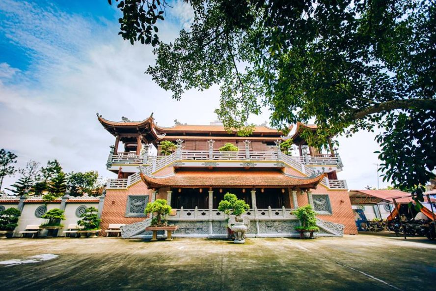 Lên chùa Hòa Phúc thưởng thức cơm chay