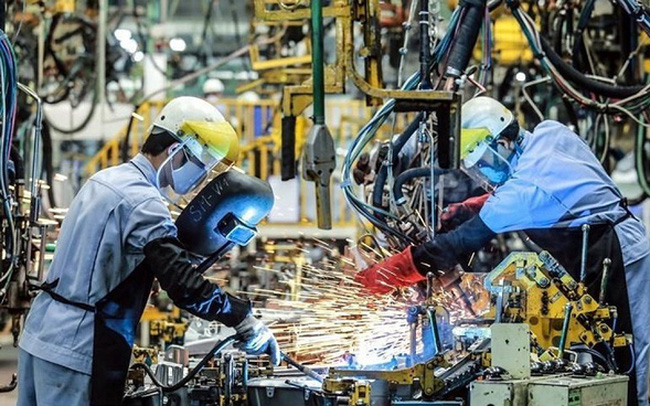 Kinh tế Việt Nam 2021 sẽ ra sao khi tình hình thế giới khó đoán định?