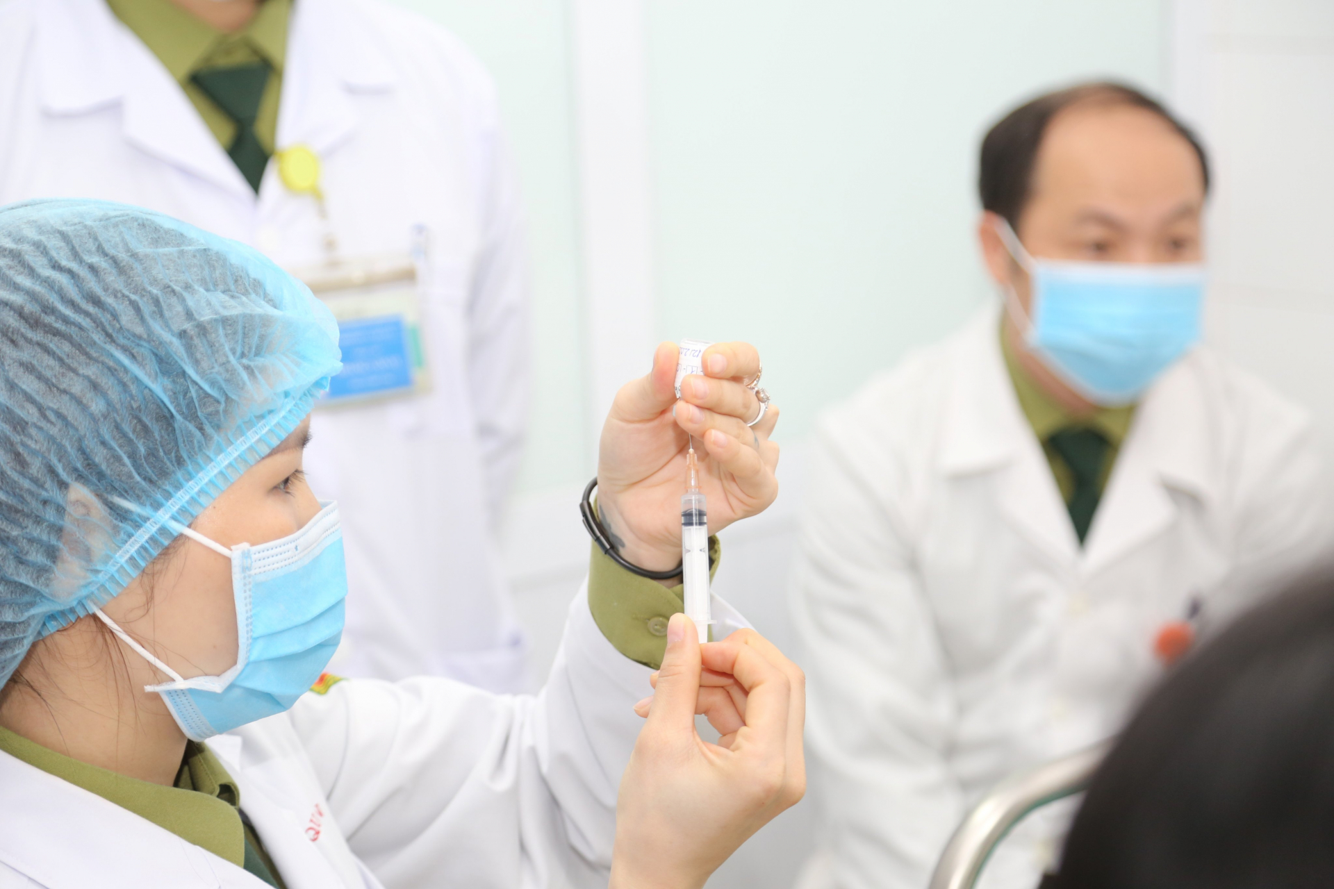 Việt Nam chưa ghi nhận hiện tượng đông máu sau 4 ngày tiêm vắc-xin Covid-19