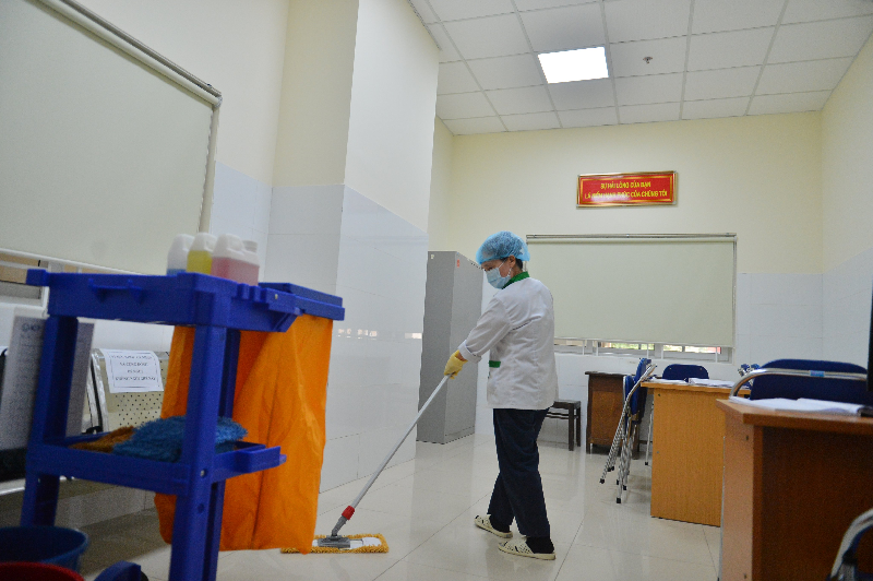 Câu chuyện ‘nhặt được của rơi trả người đánh mất’ của nữ lao công