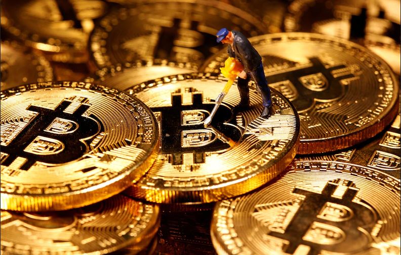 Giá Bitcoin hôm nay: Bitcoin lao dốc về ngưỡng 58.161 USD