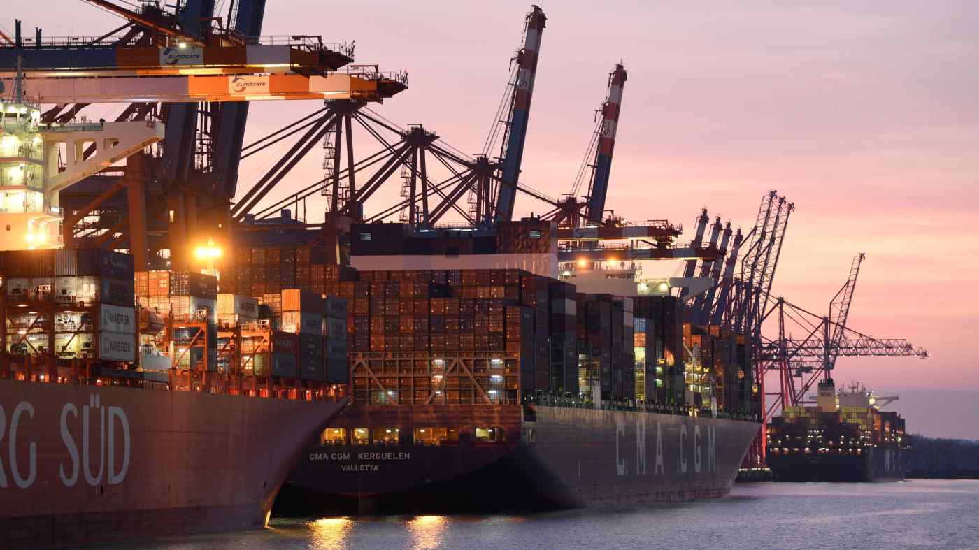 Nguy cơ tắc ‘nút thắt cổ chai’ tại loạt cảng biển châu Âu sau sự cố Kênh đào Suez