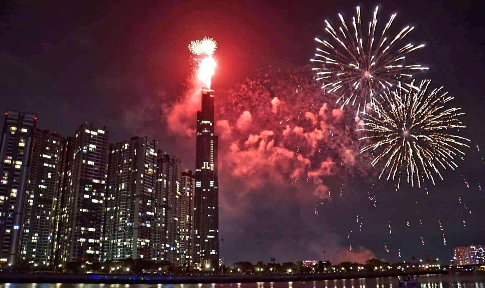Hà Nội và TP. Hồ Chí Minh không bắn pháo hoa dịp lễ 30/4