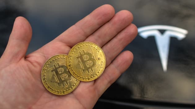 Vốn hoá thị trường tiền ảo ‘bốc hơi’ 366 tỷ USD vì dòng tweet của Elon Musk