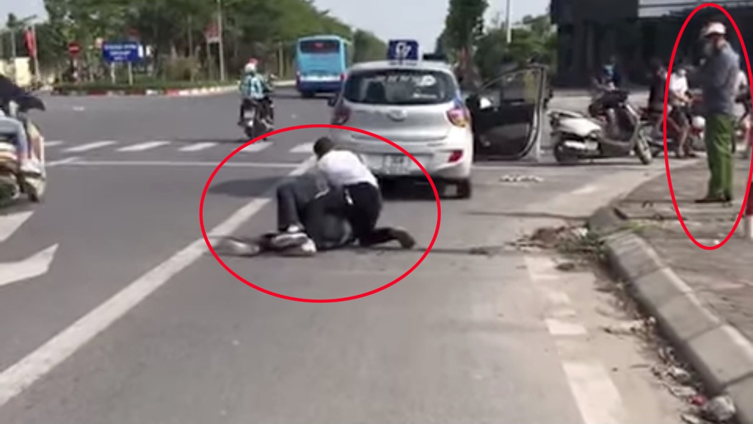 Thực hư vụ công an đứng nhìn tài xế taxi vật lộn với kẻ giết người