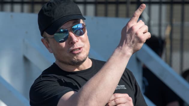 Sắp ‘lỗ chổng vó’ vì Bitcoin, Elon Musk vội đăng tweet trấn an cộng đồng coin trader