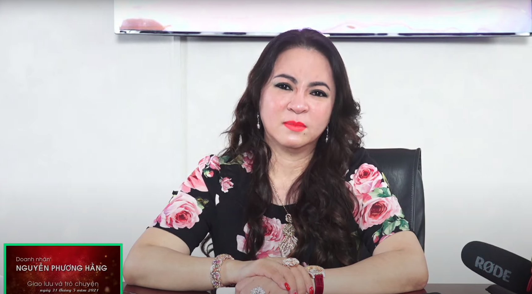 Sở Thông tin & Truyền thông TP. HCM bất ngờ làm việc với đại diện của bà Phương Hằng