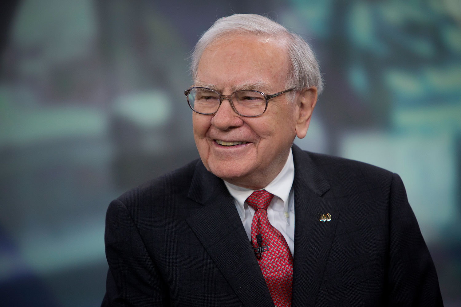 Logic làm giàu của ‘nhà tiên tri xứ Omaha’ Warren Buffett đằng sau câu chuyện chi 300.000 USD để cắt tóc