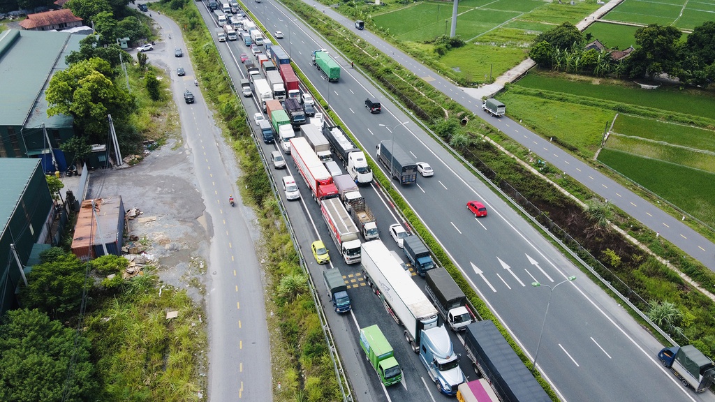Hà Nội: Công bố 16 'luồng xanh' cho phương tiện ra vào Thủ đô