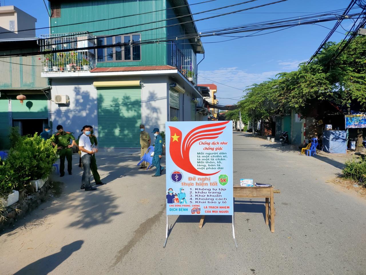 Hà Nội: Áp dụng biện pháp mạnh hơn Chỉ thị 17 tại địa bàn nguy cơ cao