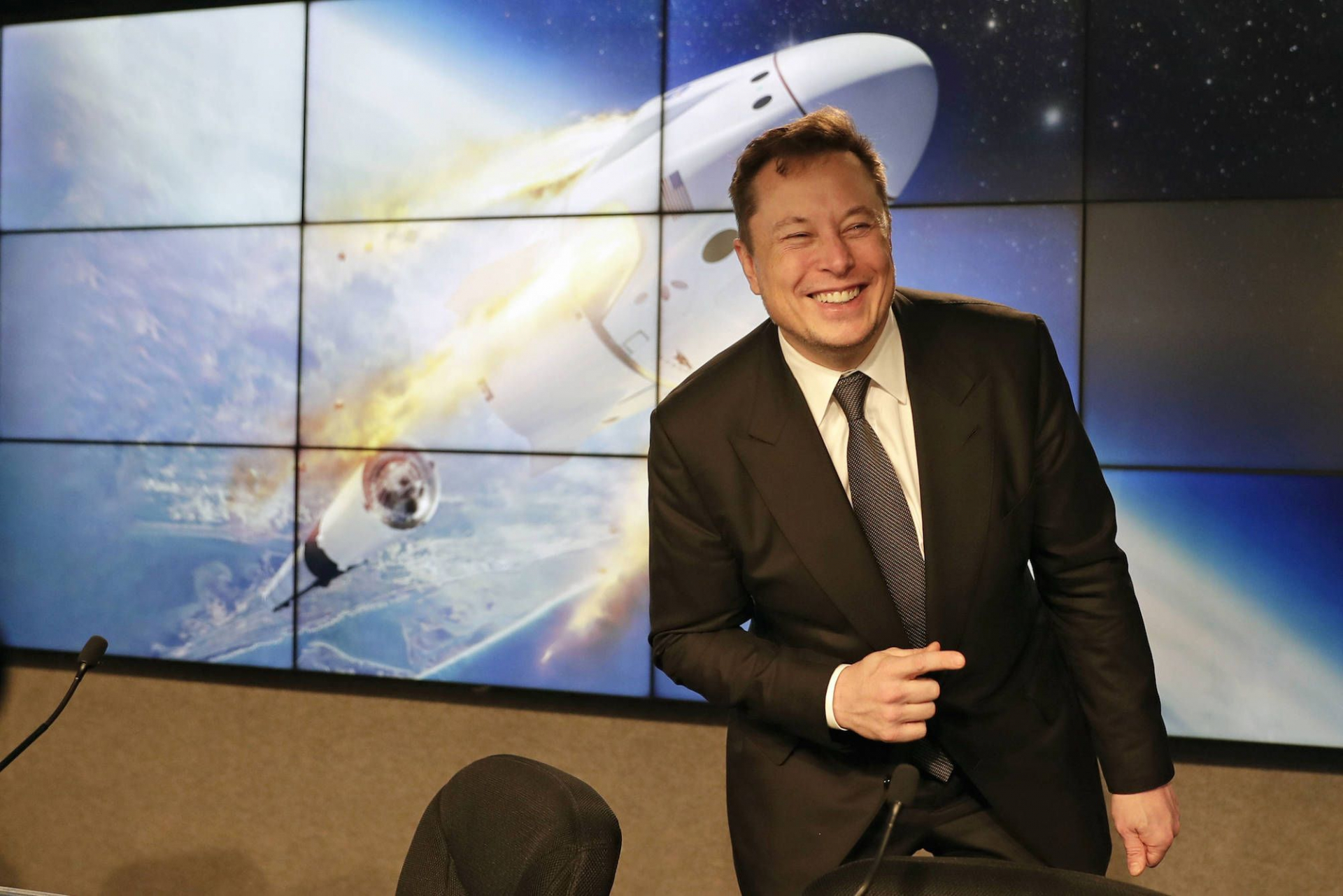 Elon Musk nhắn gửi những người muốn khởi nghiệp: ‘Nếu bạn cần nghe lời truyền cảm hứng thì đừng làm’