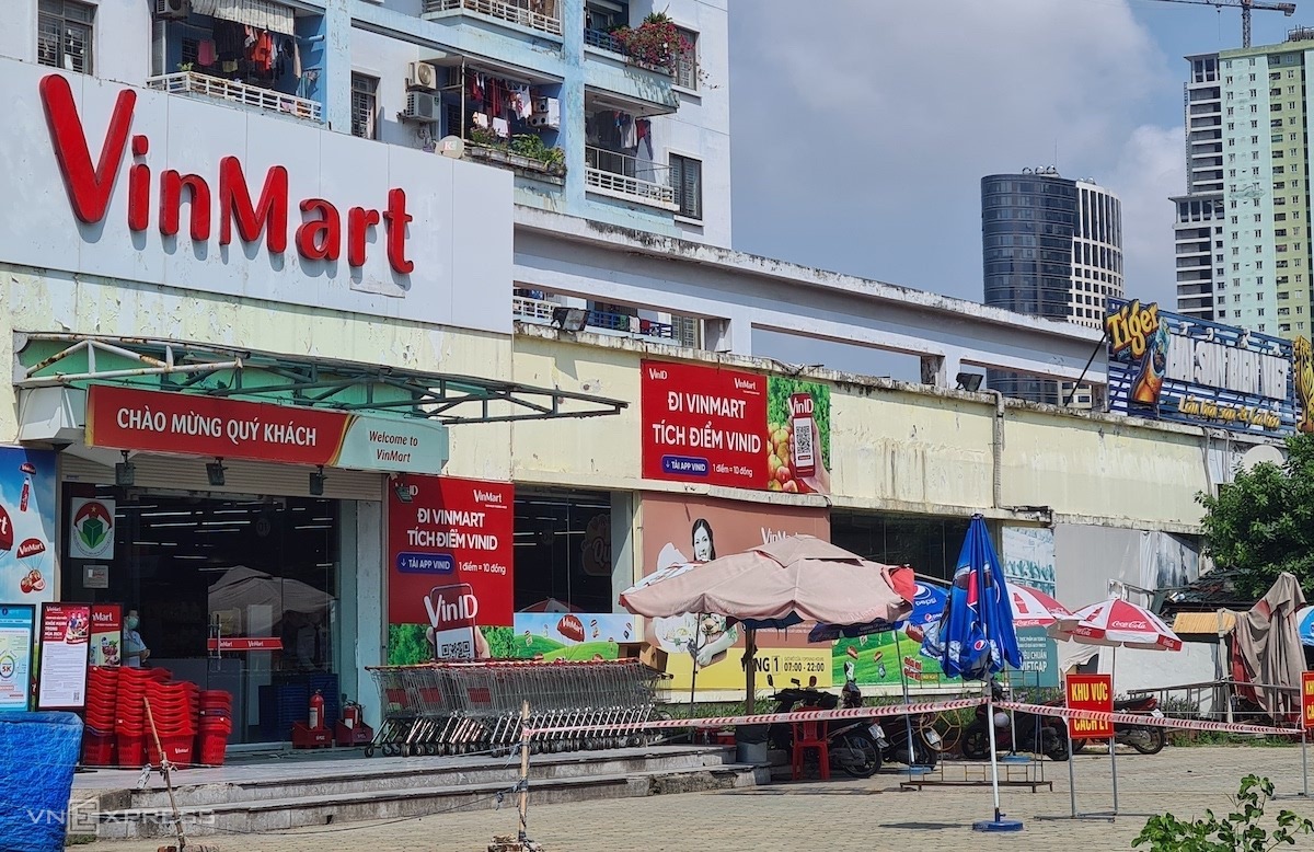 Đóng cửa 37 siêu thị, cửa hàng Vinmart, Vinmart+ do có liên quan dịch tễ các F0